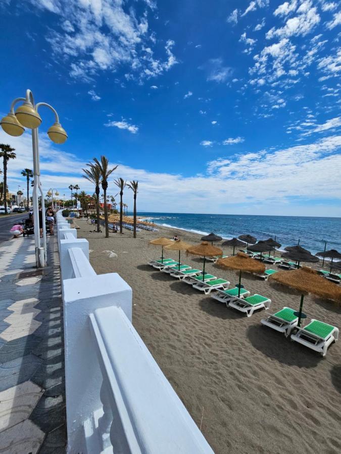 Summer House Duplex En La Playa Con Piscina Ferienhaus