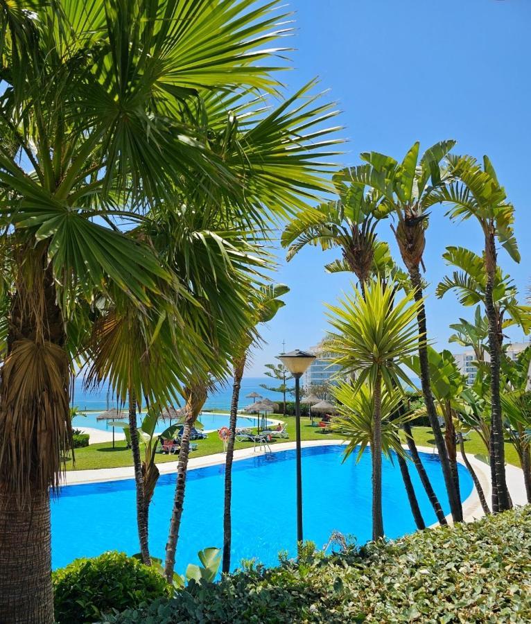 Summer House Duplex En La Playa Con Piscina Ferienhaus