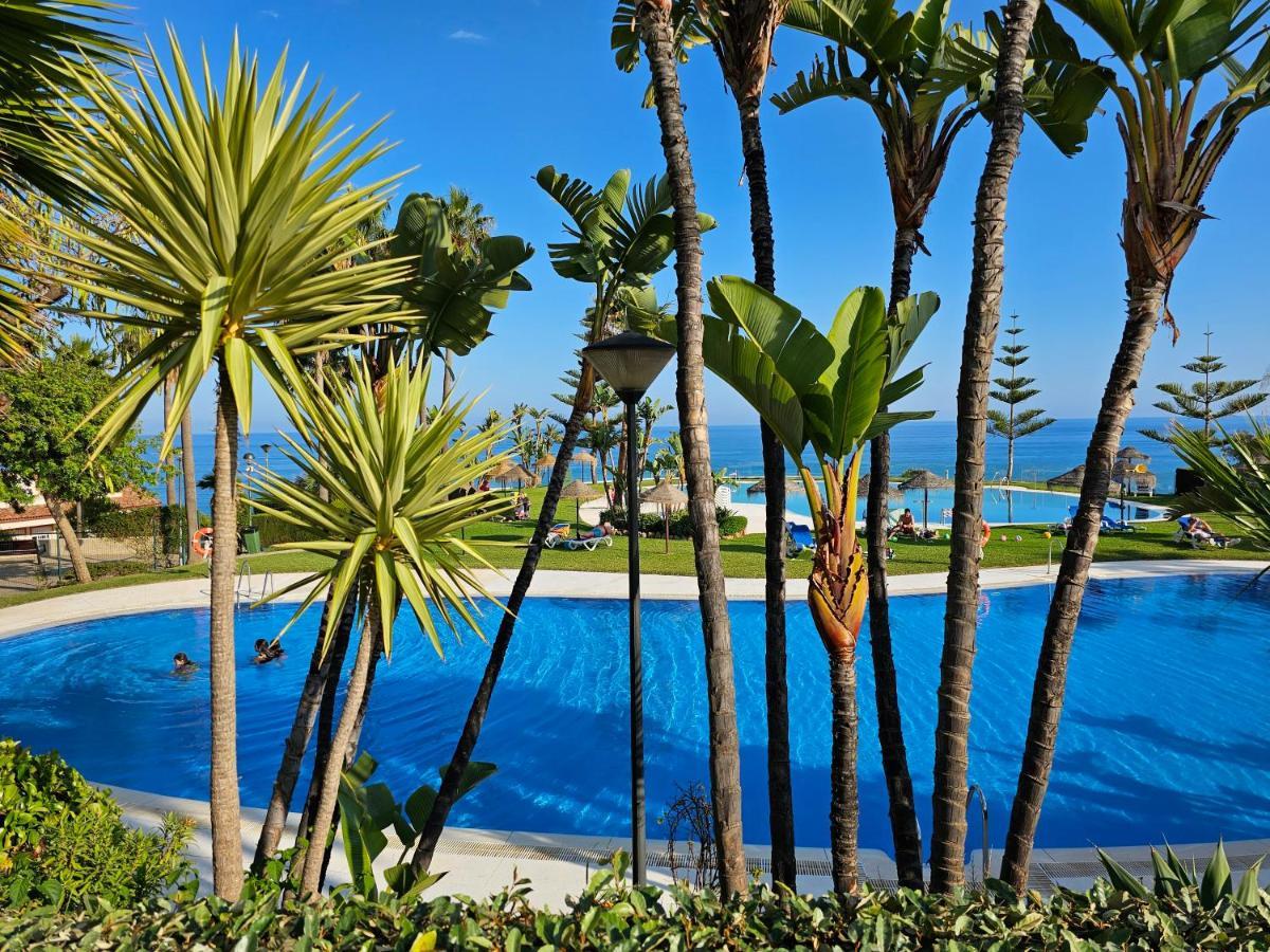 Summer House Duplex En La Playa Con Piscina Ferienhaus